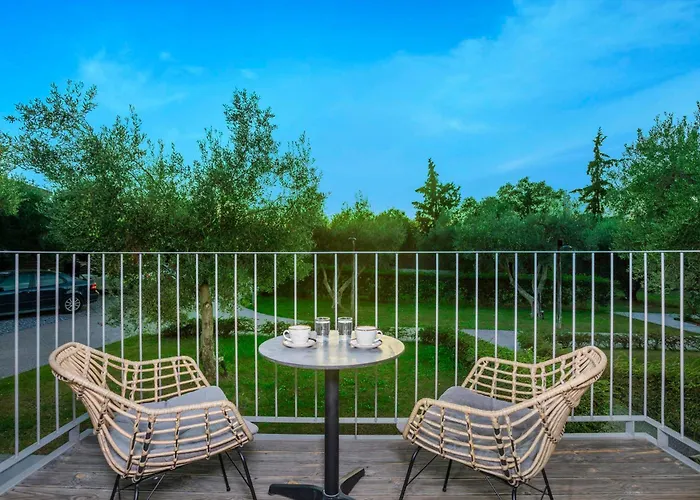 Elies 33 Bio Retreat (adults Only)