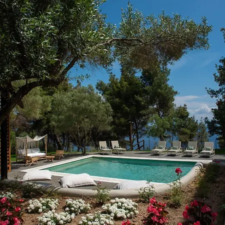 Elies 33 Bio Retreat (adults Only) Хотел 4*