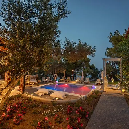 Hotel Elies 33 Bio Retreat (adults Only) 4*