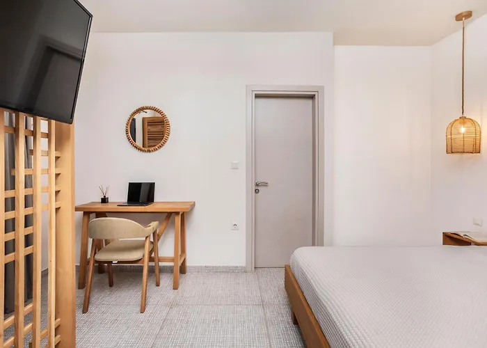 Elies 33 Bio Retreat (adults Only)