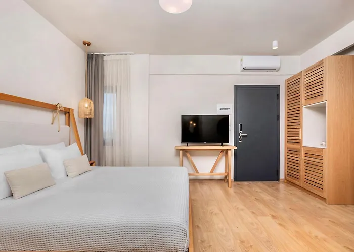 Elies 33 Bio Retreat (adults Only) Отель
